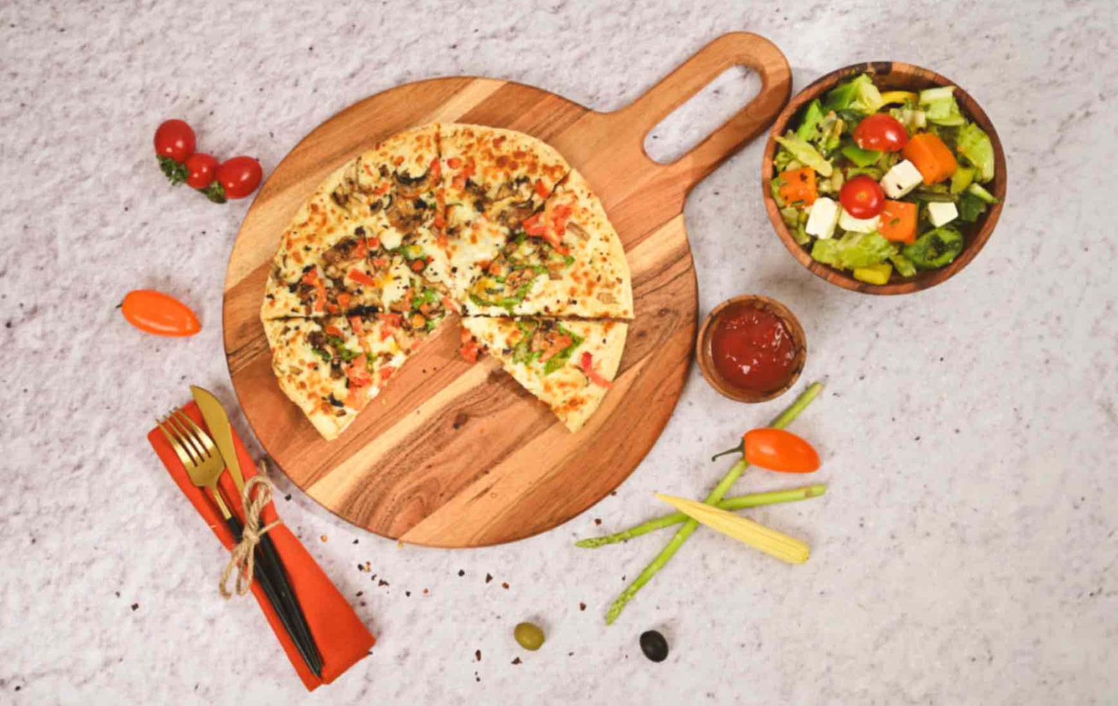 Earthy Pizza Board - Crafto, Acacia Wood Serving & Cutting Paddle, 45x33cm