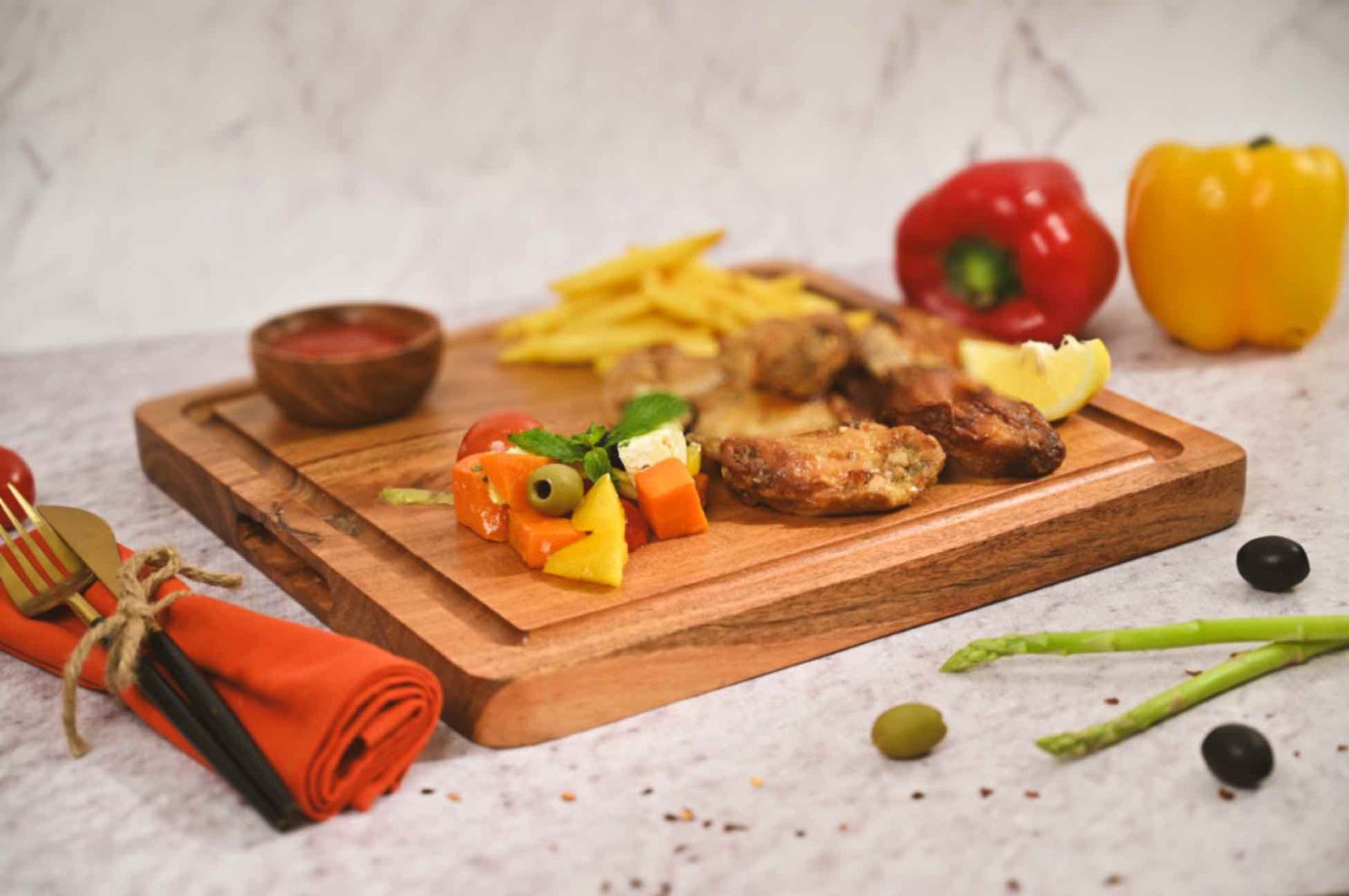 Earthy Steak Rectangular Board, Acacia Wood Heavy-Duty Carving & Chopping Block, 40x30cm